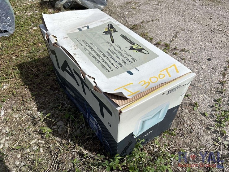 unused-matt-mt9155-gas-powered-chainsaw-image-3