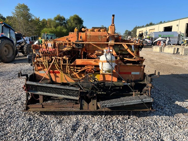 leeboy-8000t-paver-image-4