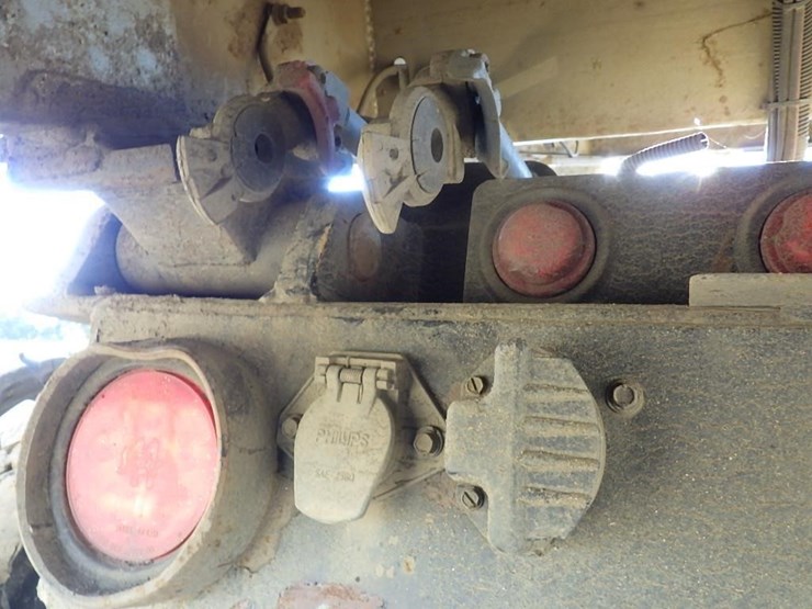 2009-international-5900i-17'-3-axle-dump-truck-image-16