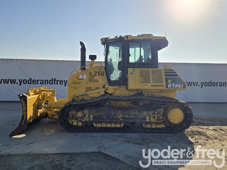 2020-komatsu-d61pxi-24-image-2