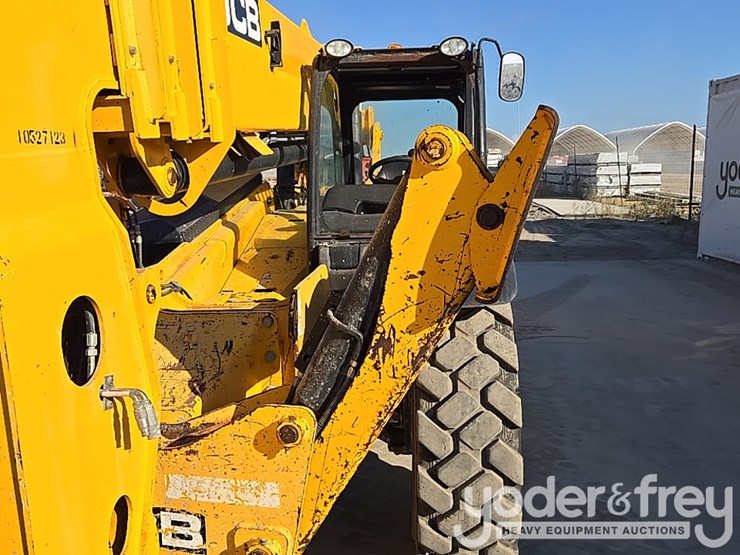 2016-jcb-510-56-image-14