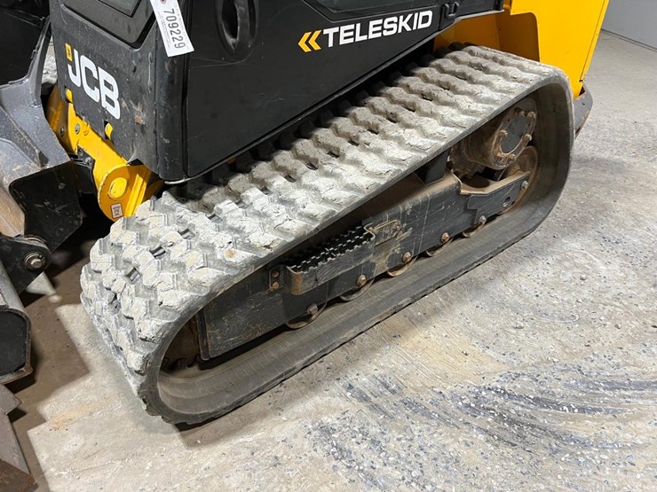 jcb-3ts-8t-image-13
