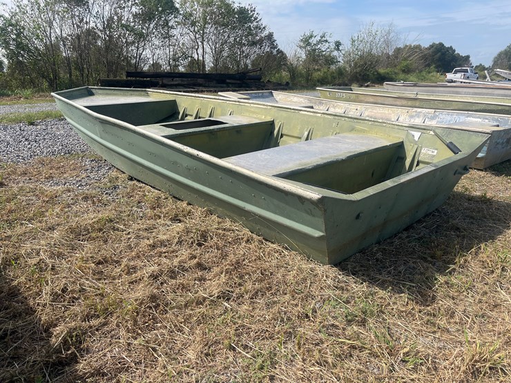 #163-•-alluminum-boat-image-4
