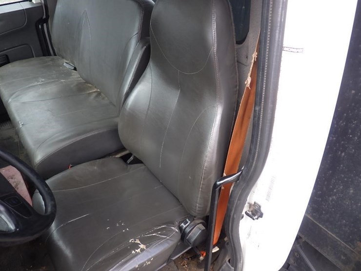 2015-international-durastar-4300-image-17