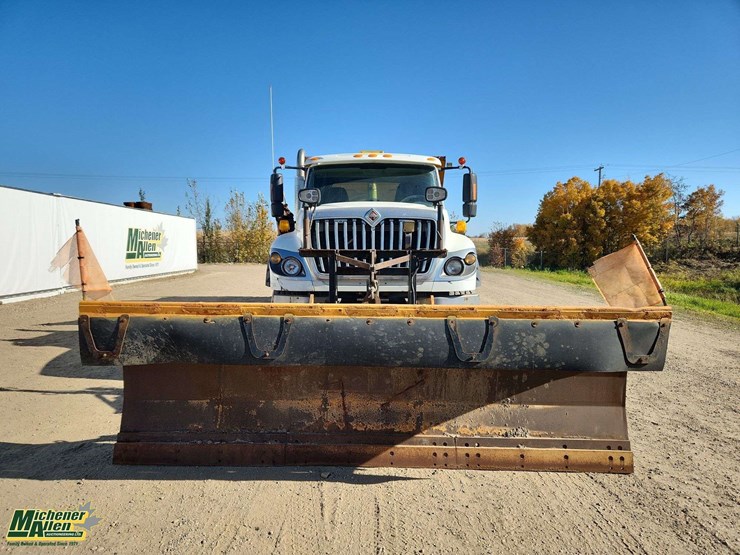 2016-international-workstar-7600-image-20