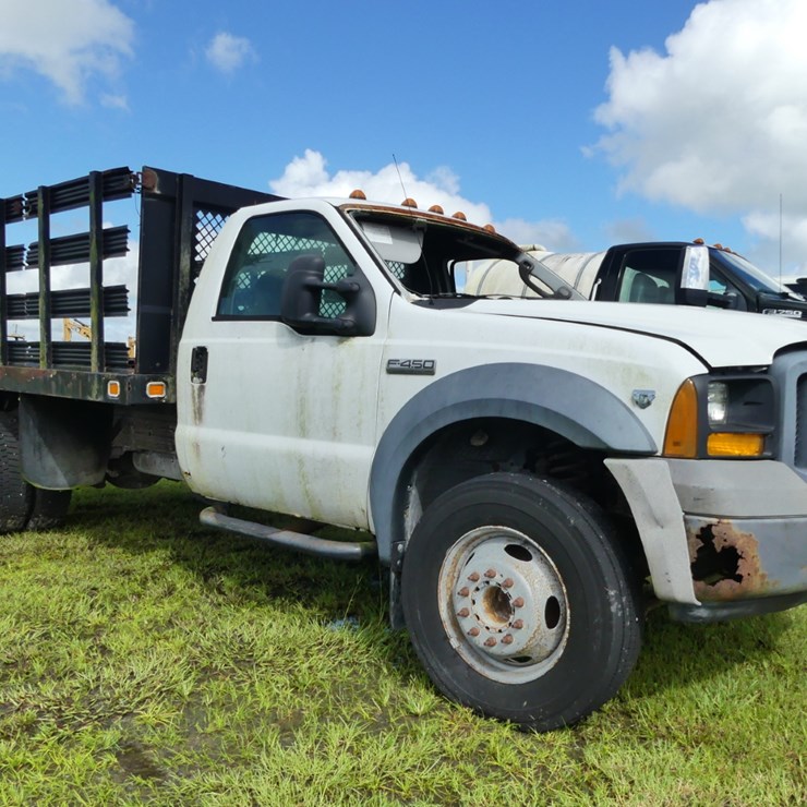 2006 FORD F450 XL