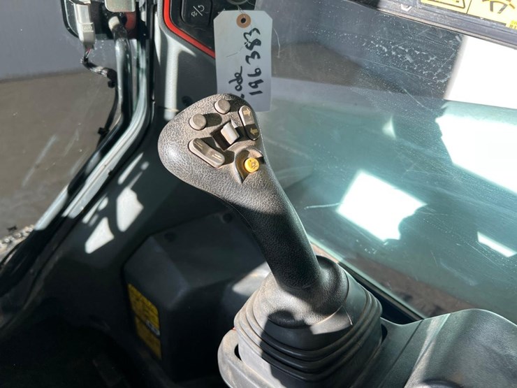 bobcat-t76-image-27