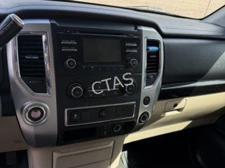 2017-nissan-titan-image-20