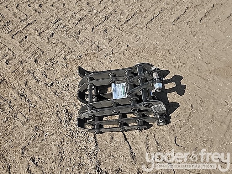 unused-ir-wood-grabber-to-suit-mini-excavator-image-2