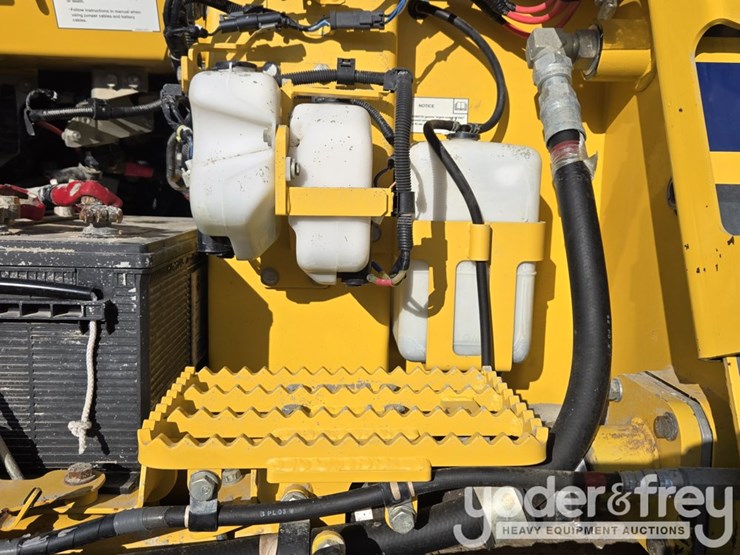 2020-komatsu-d61pxi-24-image-35