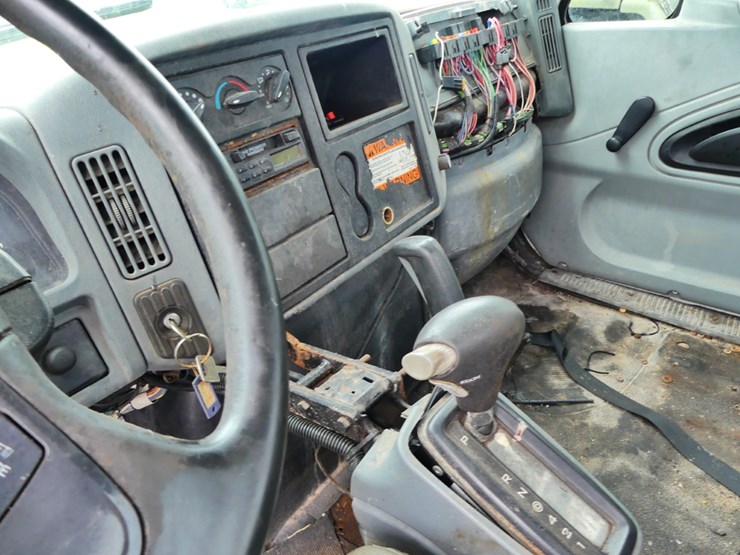 2002-international-4300-image-13