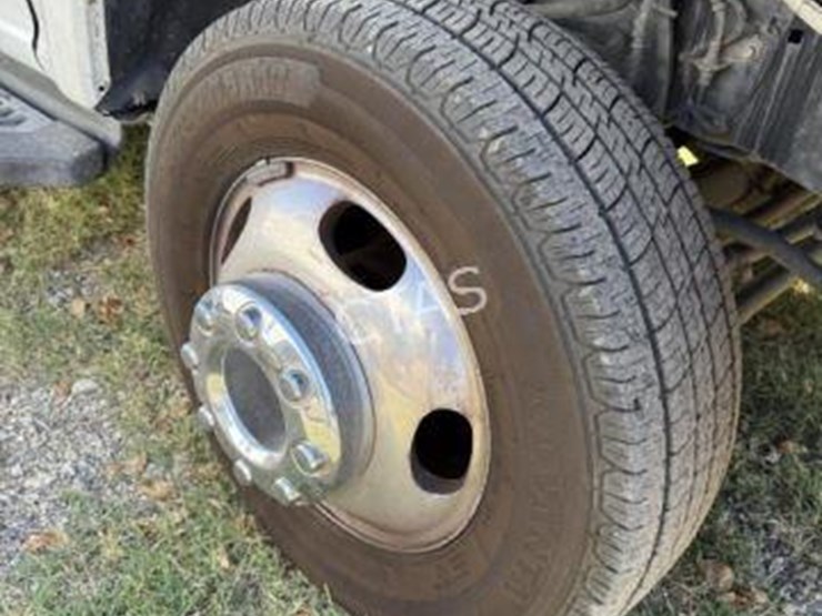 2020-ford-f350-image-4