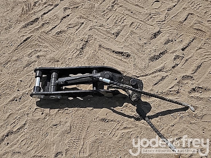unused-ir-hydraulic-thumb-clamp-to-suit-mini-excavator-image-4