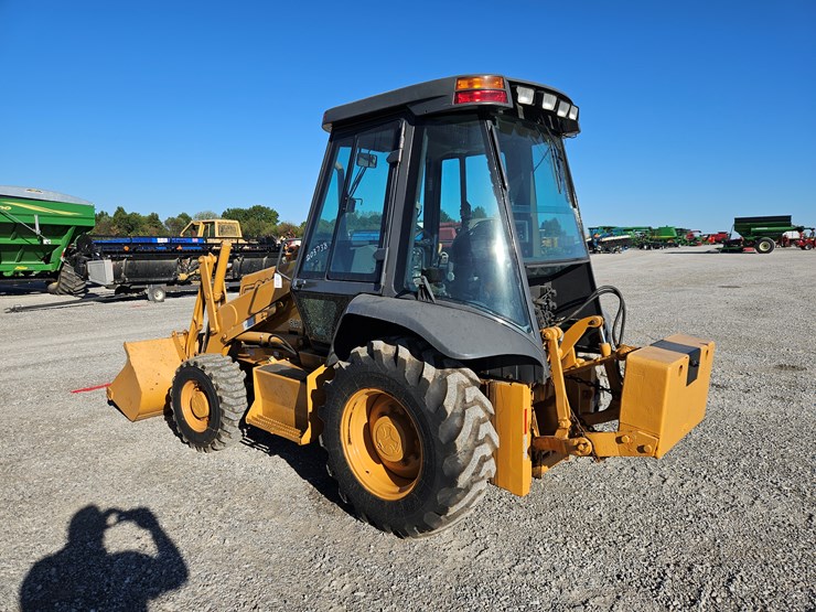 case-570l-xt-image-15