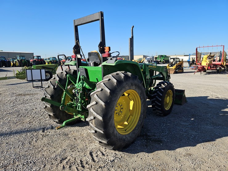 2003-john-deere-6403-image-18