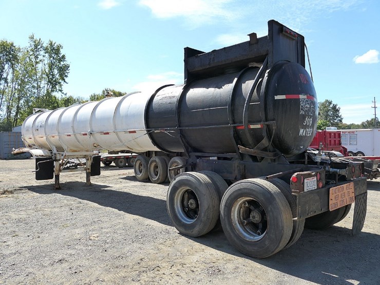 1978-fruehauf-5000g-water-tanker-trailer,-sn:omz796805-image-2