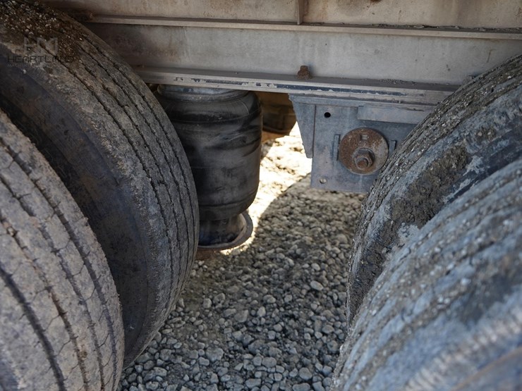 2016-mac-trailer-mfg-53-ft-x-102-in-image-10
