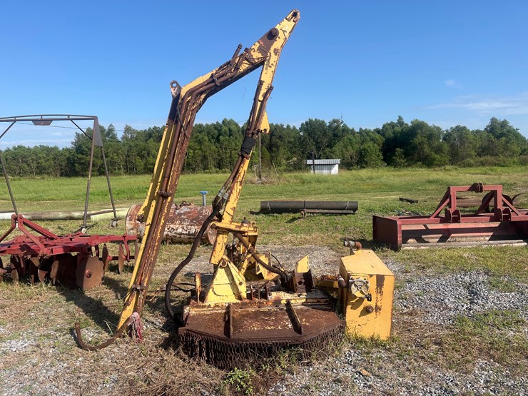 #136-•-side-cutter-attchment-for-tractor-image-1
