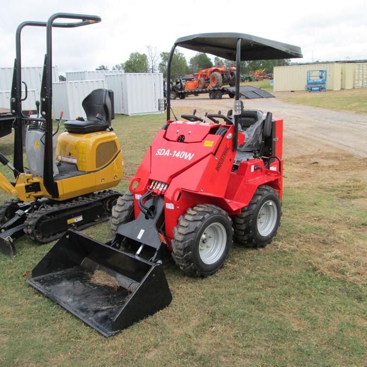 #59 • Industrial SDA140W Compact Wheel Loader SDA140W25L0627300 Inv # 29852