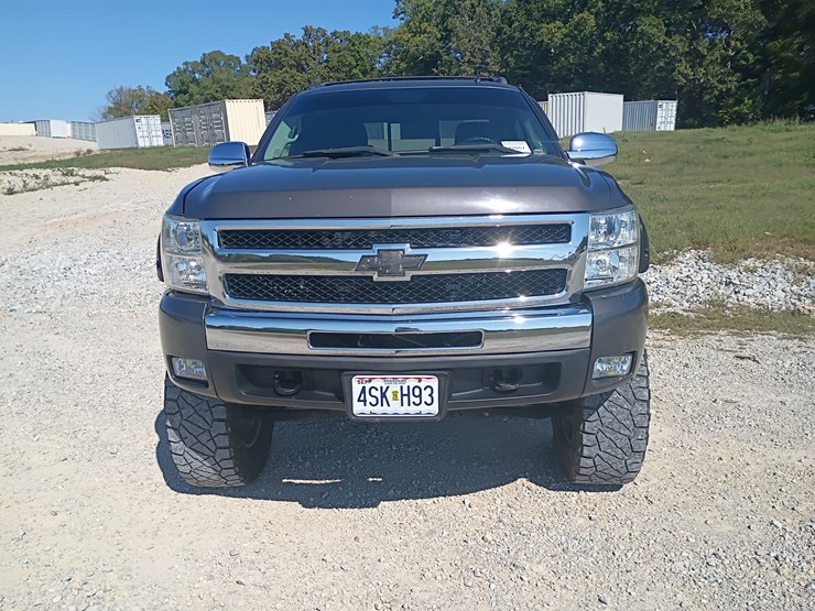 2010-chevrolet-silverado-1500-image-16
