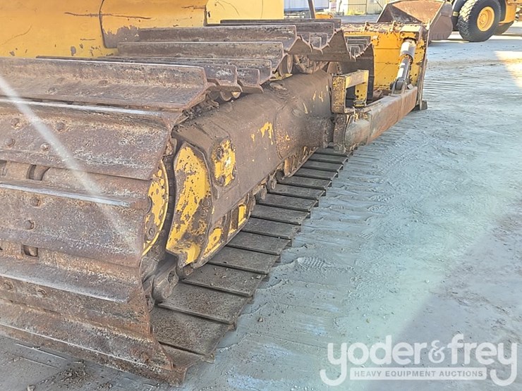 2019-komatsu-d65pxi-18-image-22