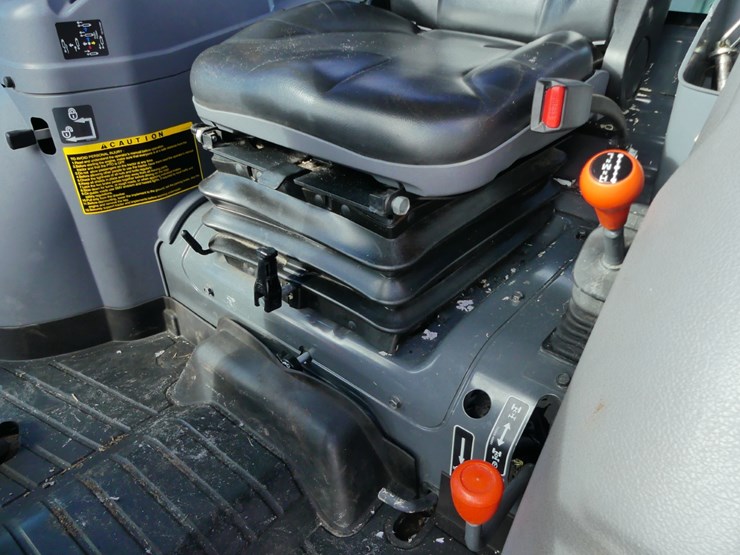 2022-kubota-l6060-image-14
