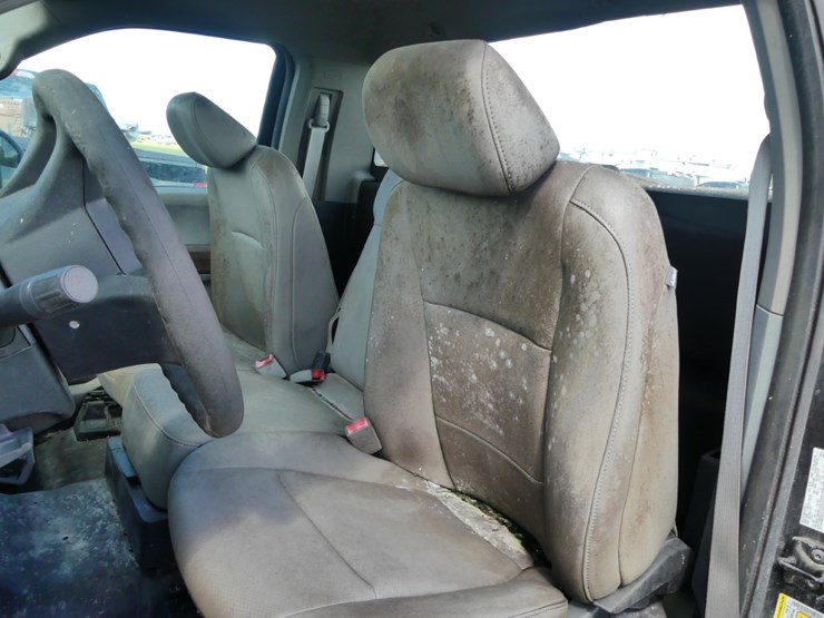 2019-ford-f150-xl-image-9