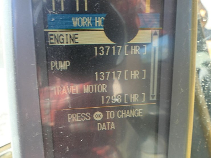 2011-caterpillar-320d-image-45