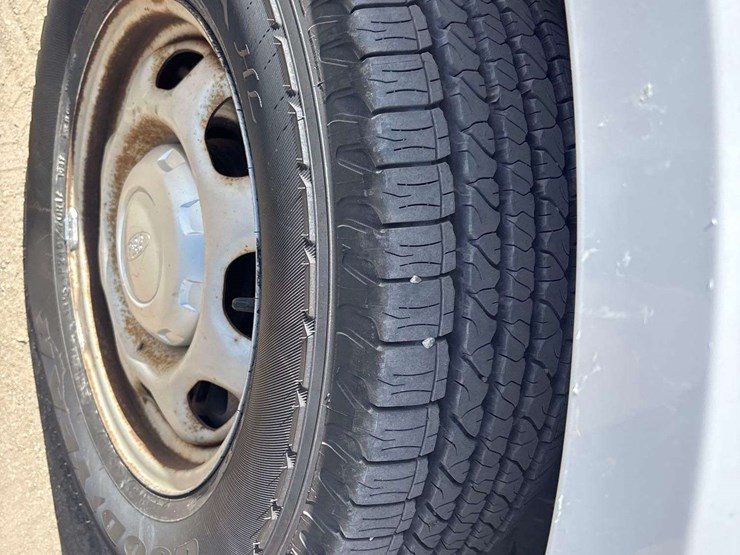 2017-ford-f150-image-23