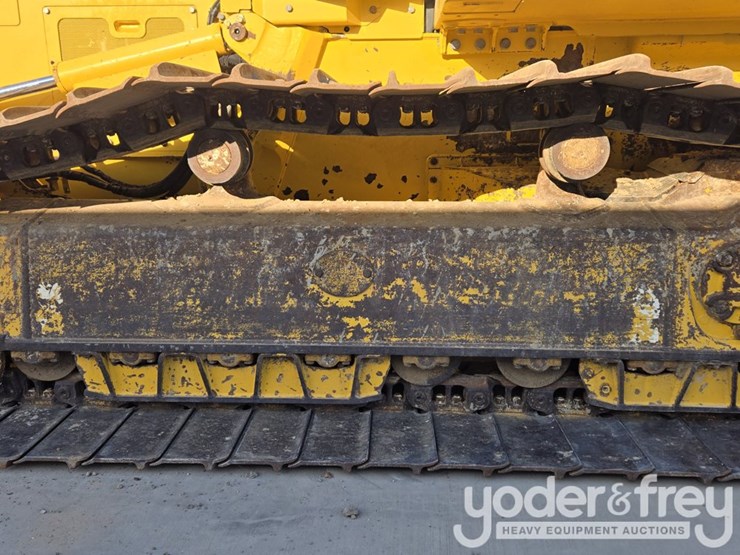 2020-komatsu-d61pxi-24-image-13