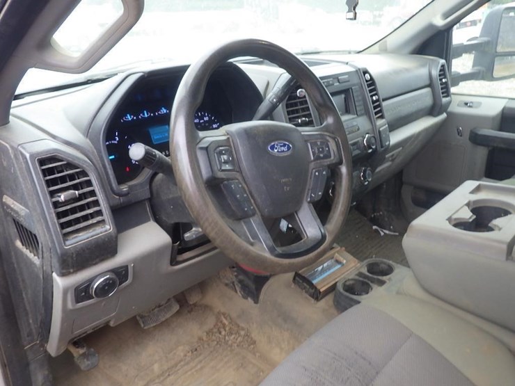 2019-ford-f350-image-21
