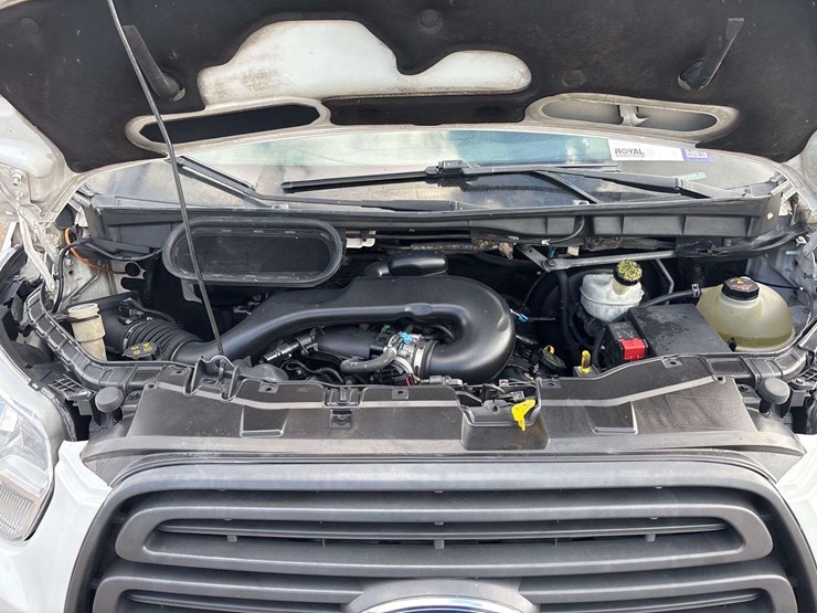 2015-ford-transit-image-15