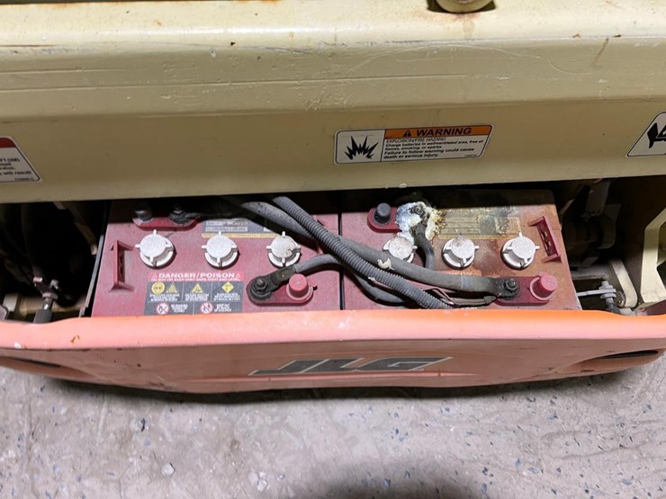 jlg-2630es-image-17