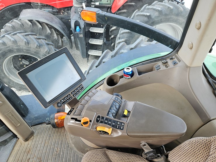 2014-john-deere-8345r-image-9