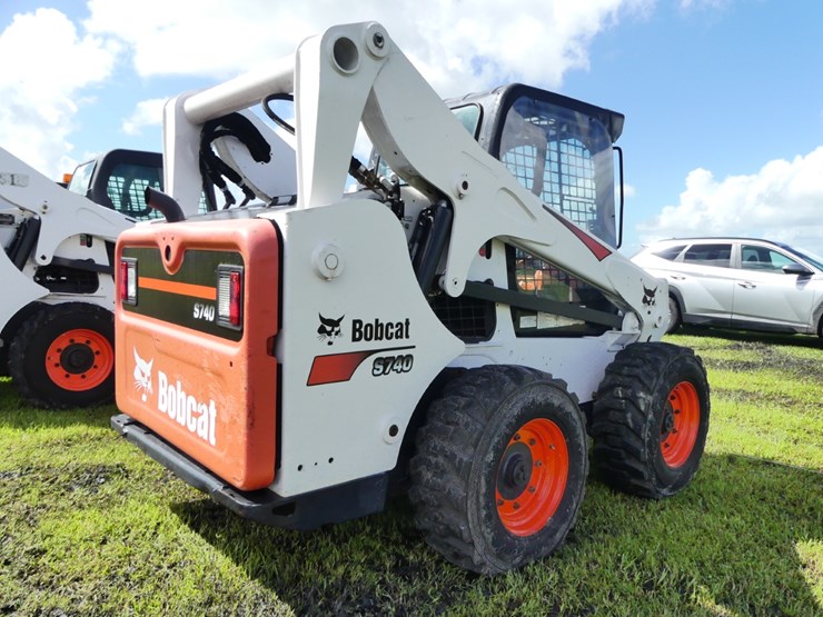 2021-bobcat-s740-image-3