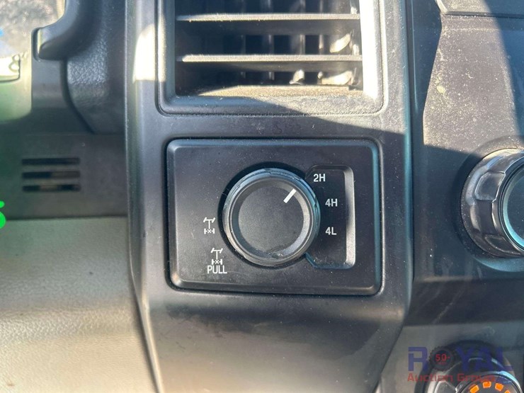 2016-ford-f150-image-16