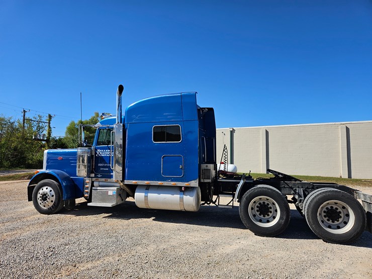 2007-peterbilt-379-image-8