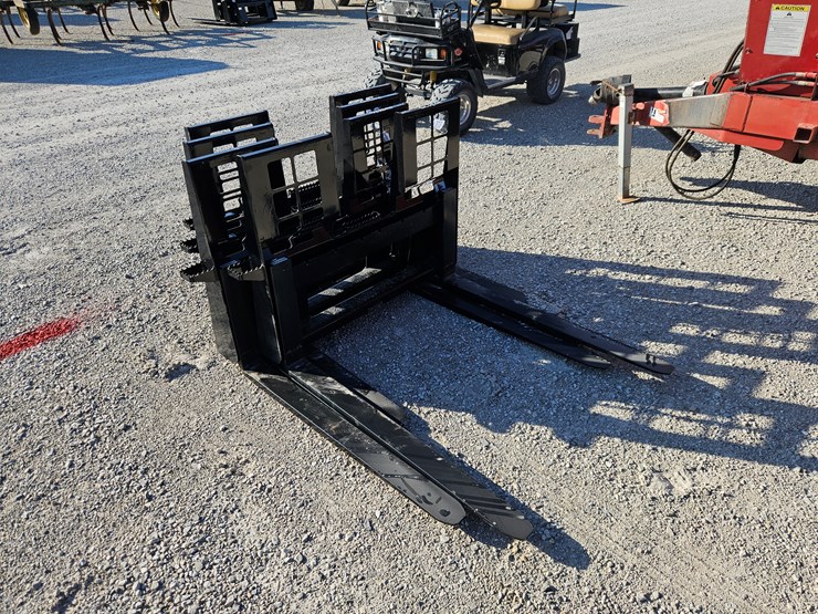 #203178-•-new-wt-pallet-forks-image-1