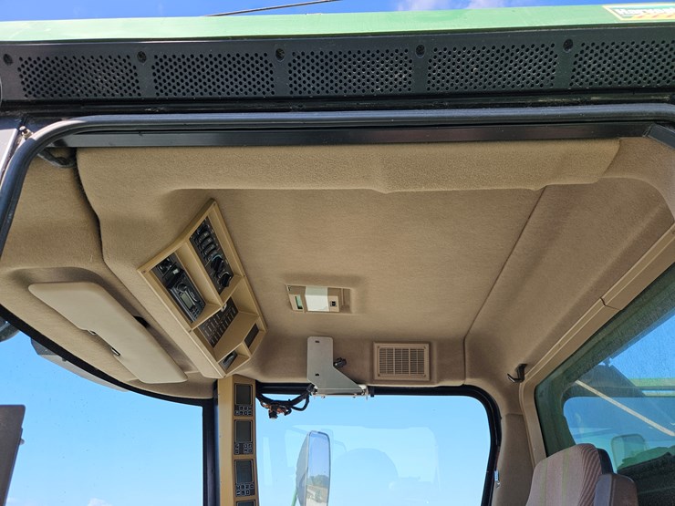 2004-john-deere-9660-sts-image-7