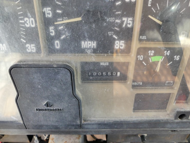 2000-international-4700-image-16