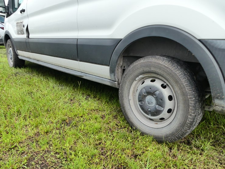 2016-ford-transit-image-9