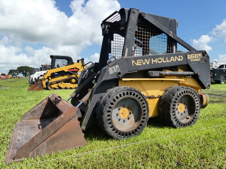 new-holland-lx665-image-1