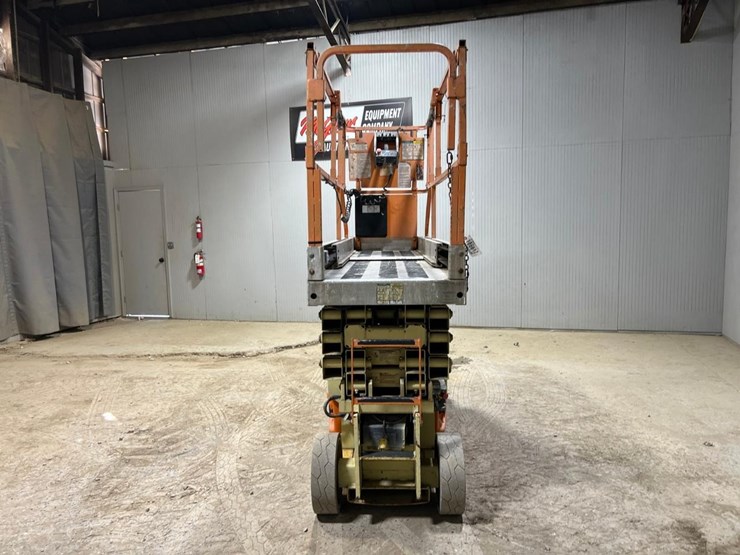 jlg-2630es-image-4
