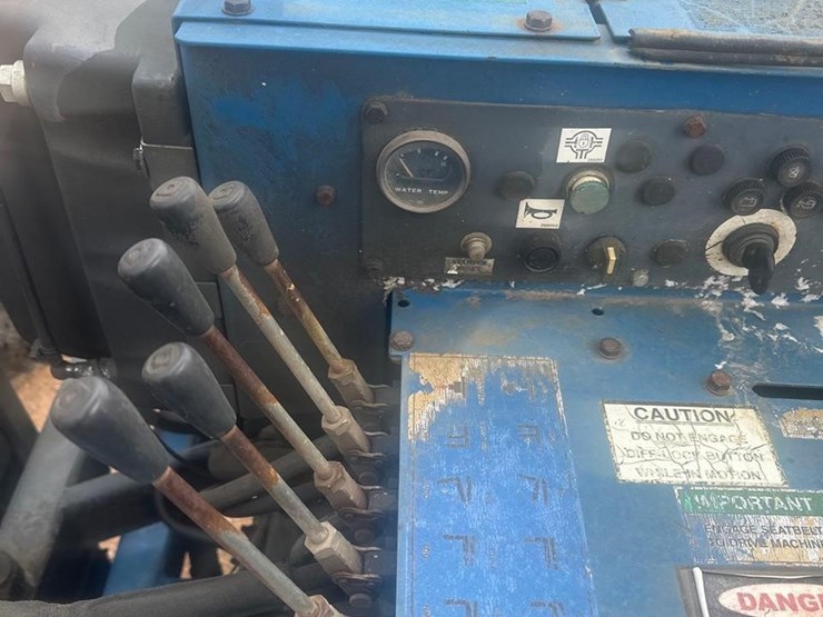 2006-moffett-m5500-image-14