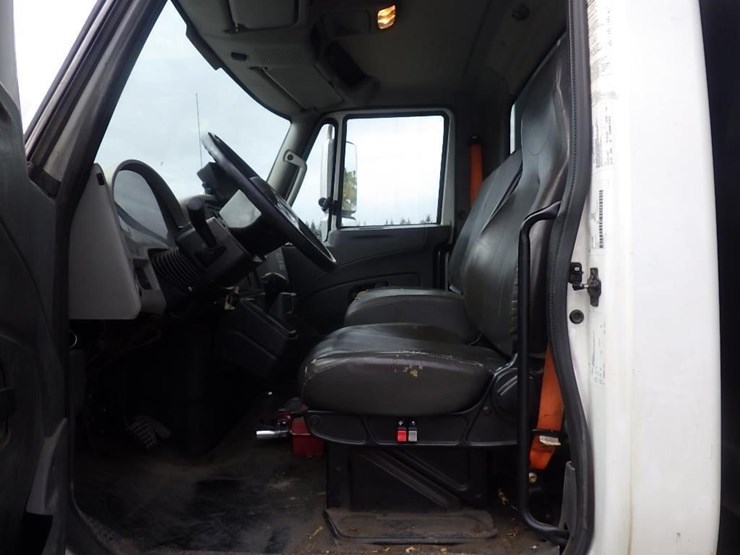 2015-international-durastar-4300-image-16