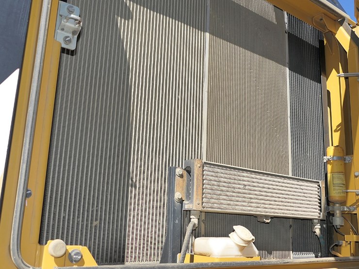 2013-caterpillar-336e-image-19