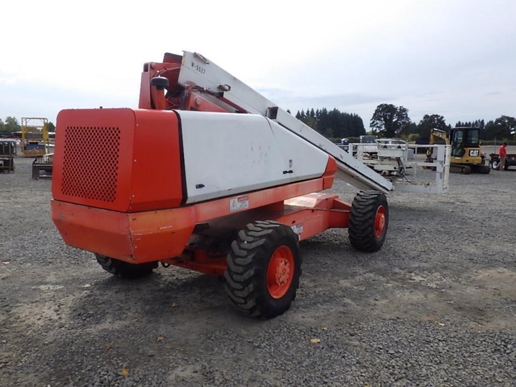 snorkel-telescopic-boom-lift-image-4
