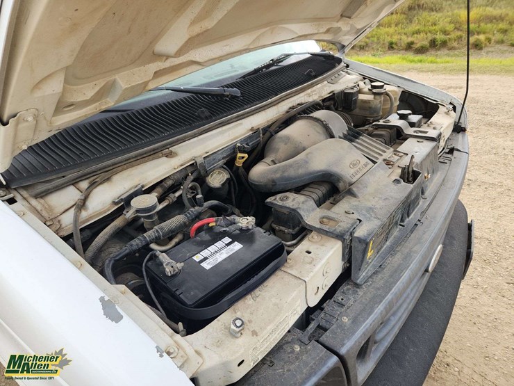 2006-ford-cargo-image-24