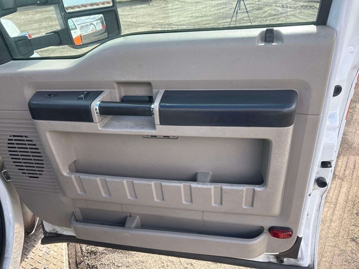 2009-ford-f450-image-24