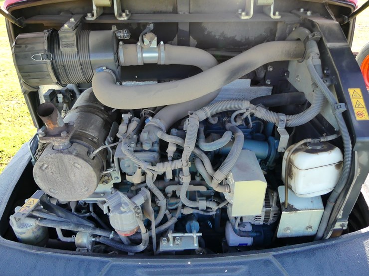 2019-kubota-r530-image-5